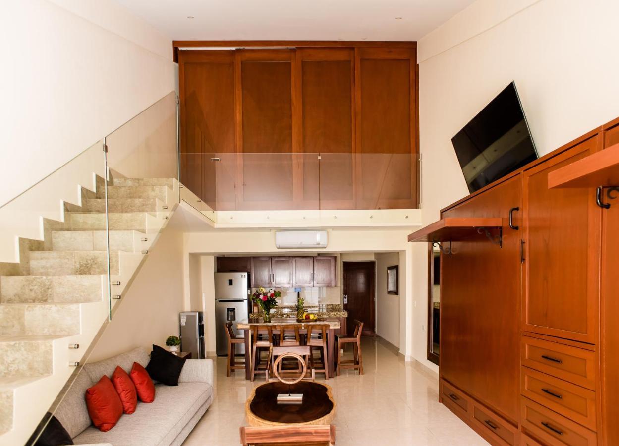 2 Story Oceanfront Penthouses On Cancun Beach! Εξωτερικό φωτογραφία