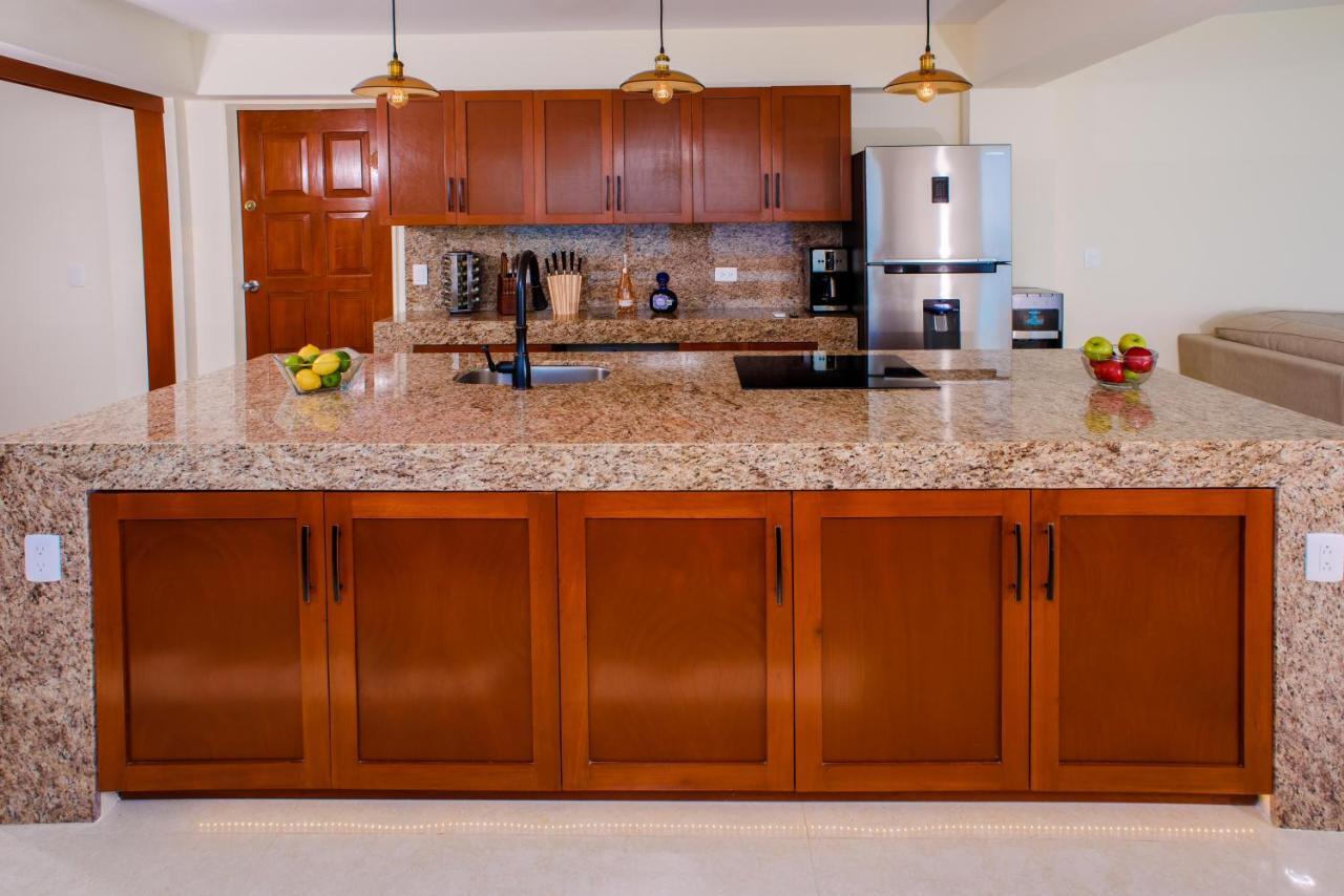 2 Story Oceanfront Penthouses On Cancun Beach! Εξωτερικό φωτογραφία